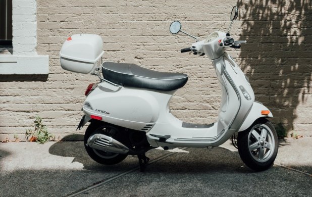 Scooter- og knallertværksted